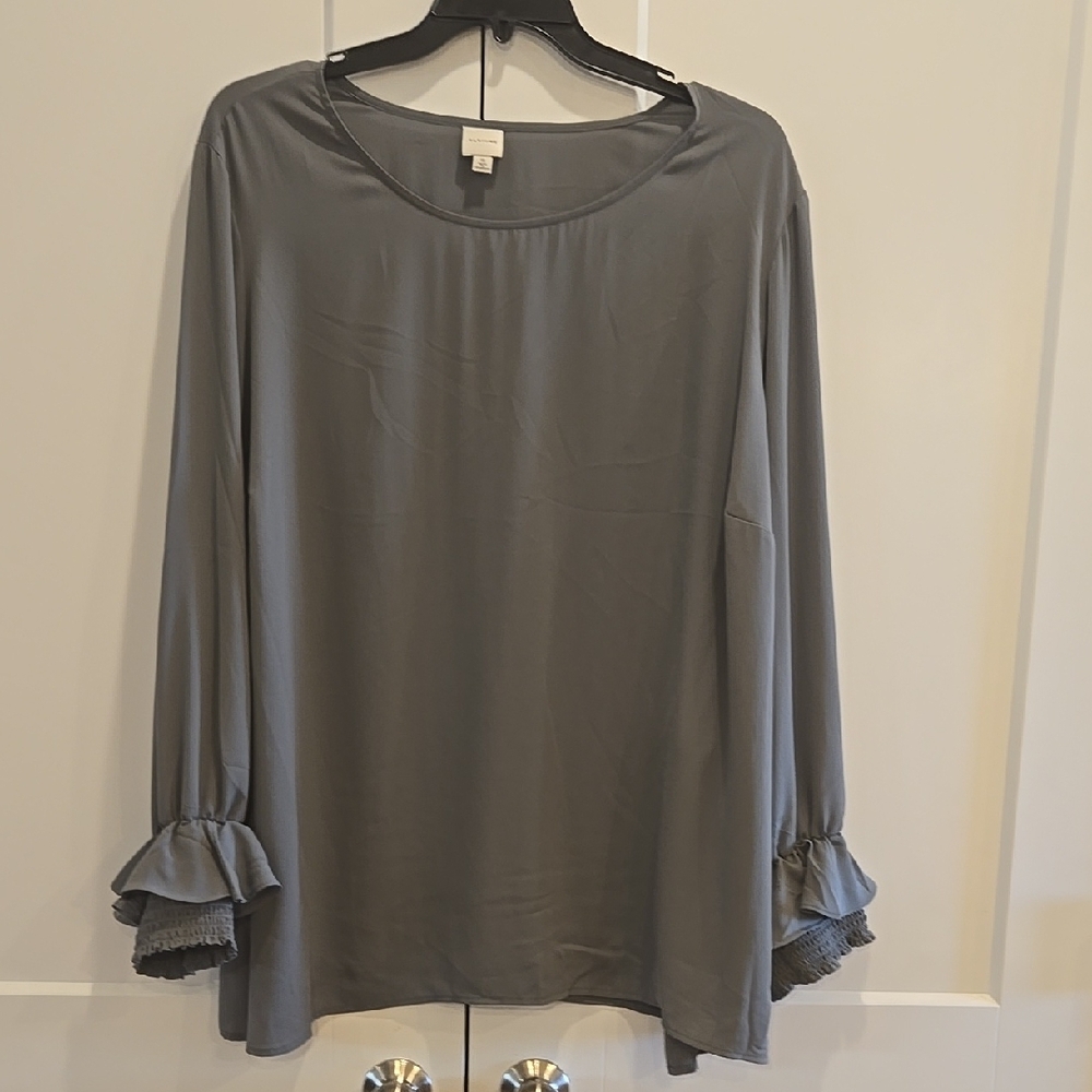NWOT Pleione Olive Green Blouse with Ruffled Sleeves
